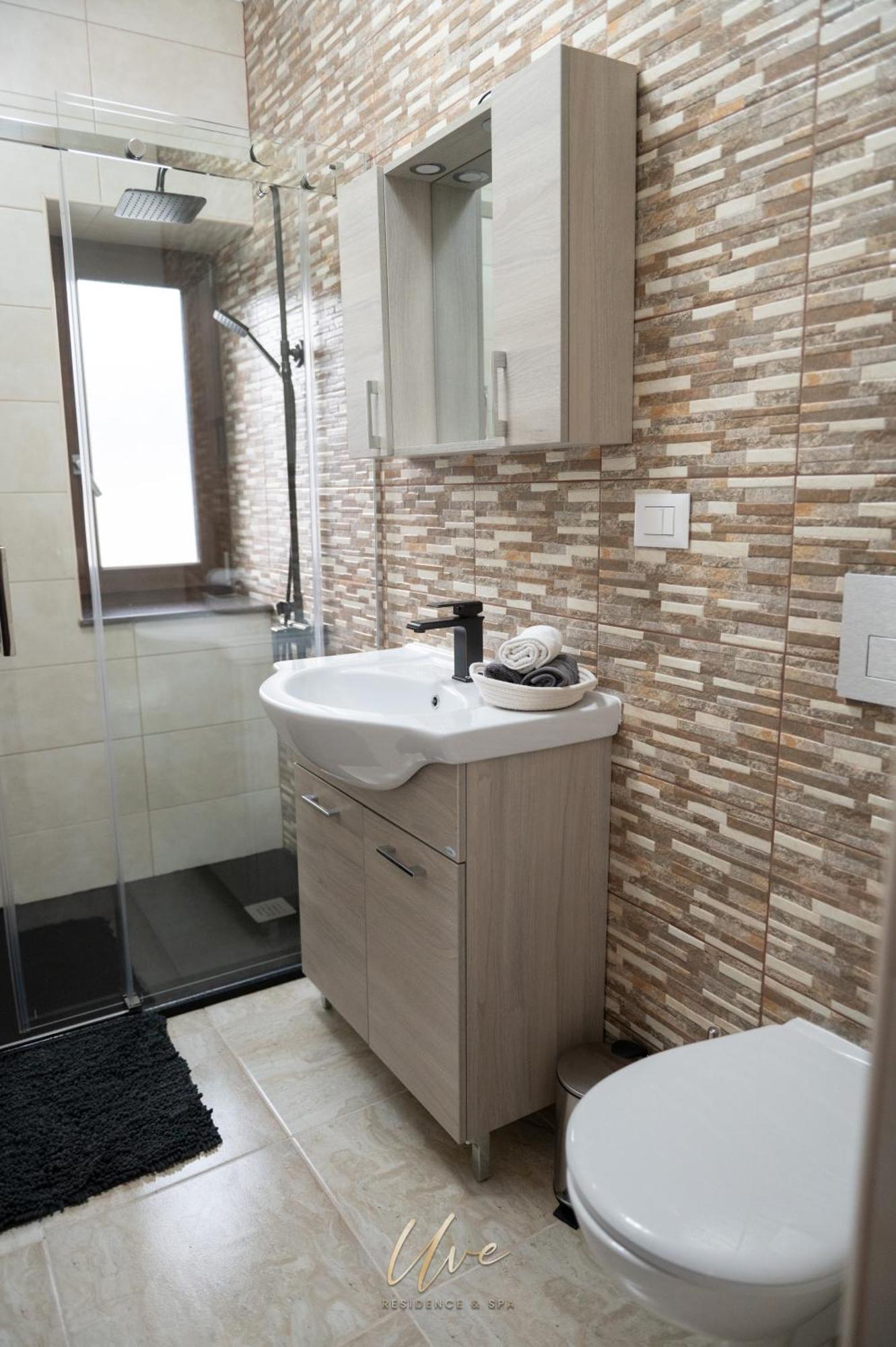 Uve Residence & Spa П'ятра-Нямц Екстер'єр фото