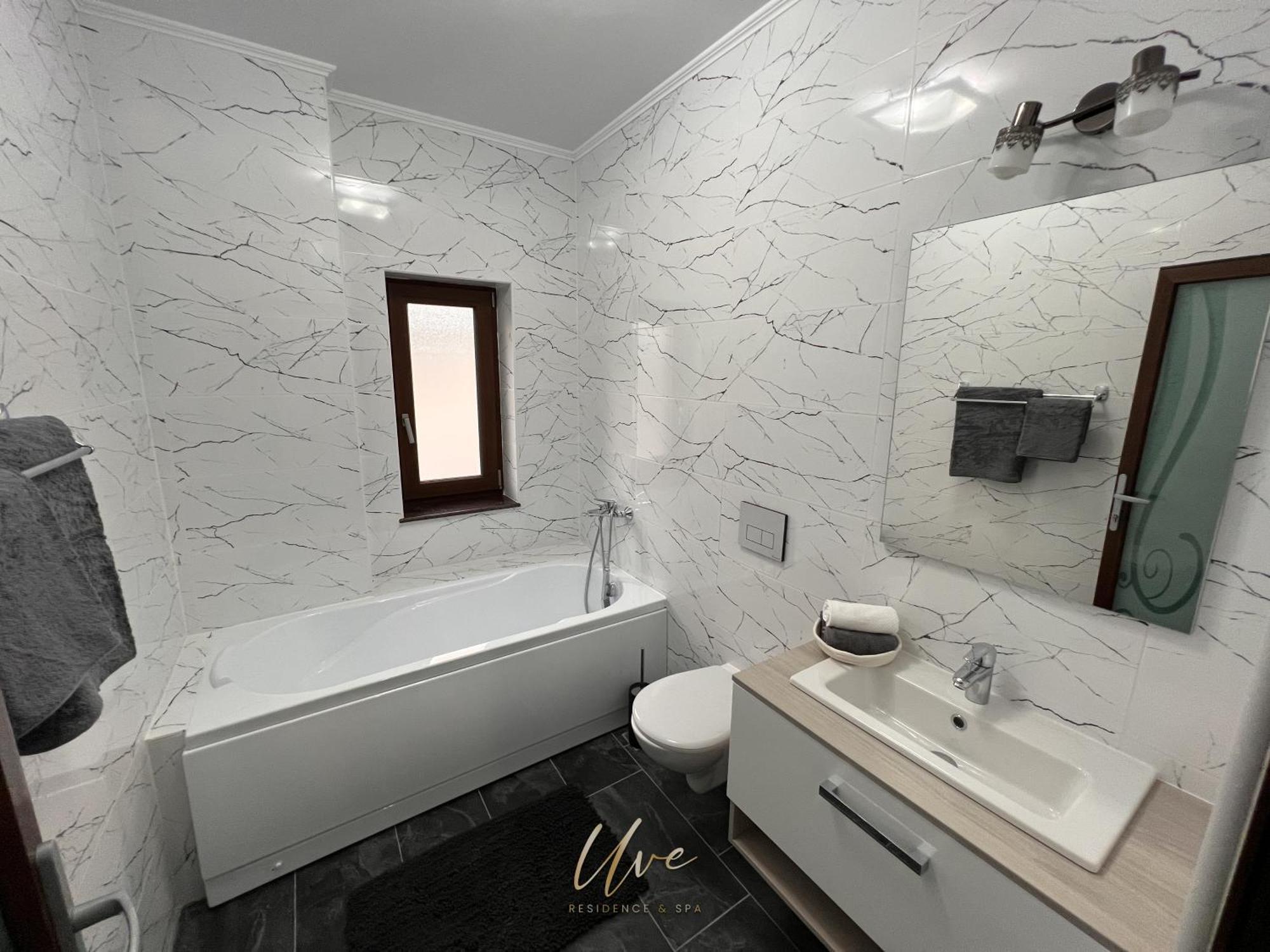Uve Residence & Spa П'ятра-Нямц Екстер'єр фото