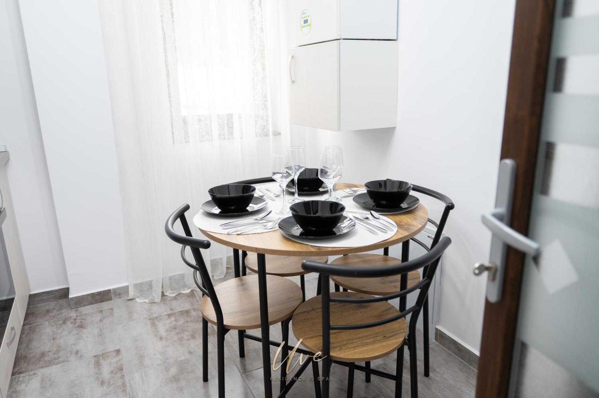 Uve Residence & Spa П'ятра-Нямц Екстер'єр фото