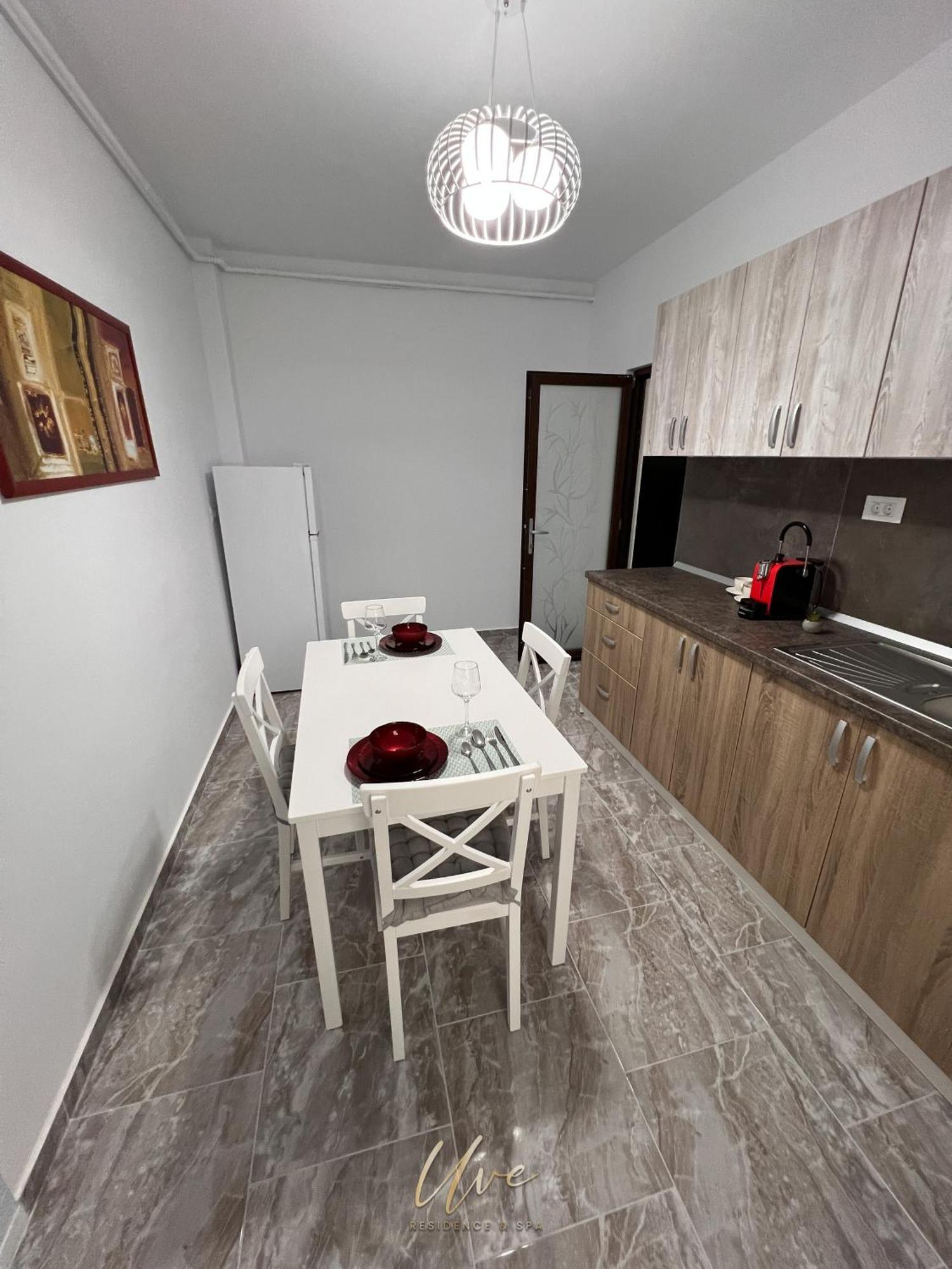 Uve Residence & Spa П'ятра-Нямц Екстер'єр фото
