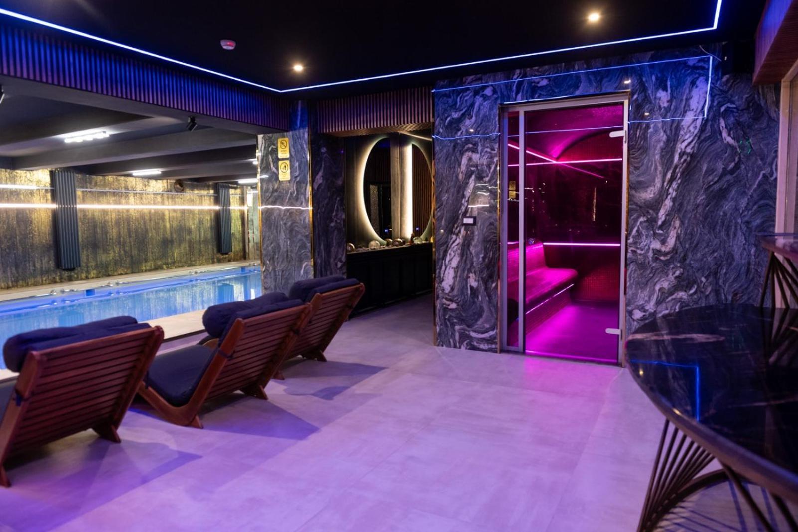Uve Residence & Spa П'ятра-Нямц Екстер'єр фото