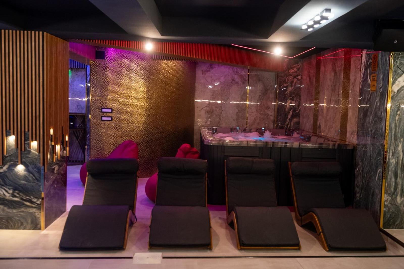 Uve Residence & Spa П'ятра-Нямц Номер фото
